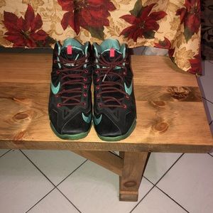 Men’s Nike Sneakers